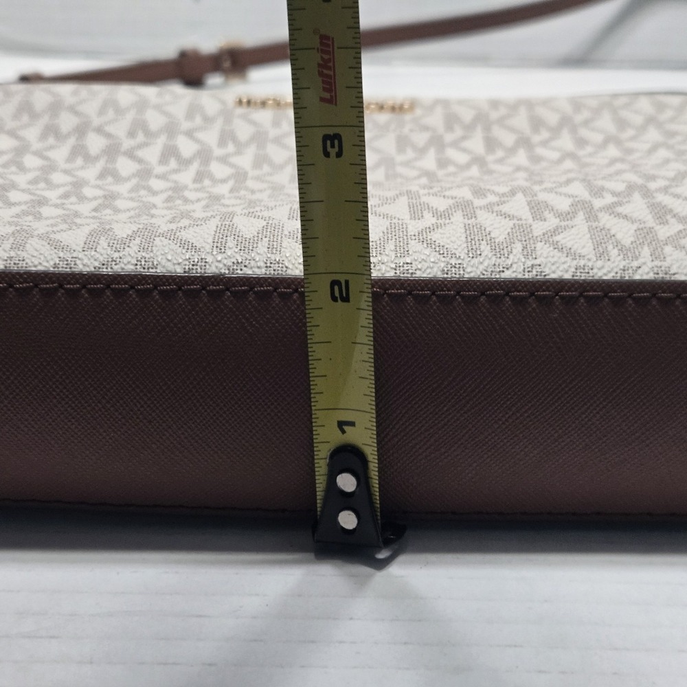 MICHAEL KORS Jet Set Large EW Crossbody Bag Vanilla Brown MK Signature Gold - Picture 9 of 9